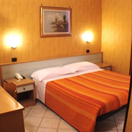 Bussoleno Hotel Isolabella מראה חיצוני תמונה